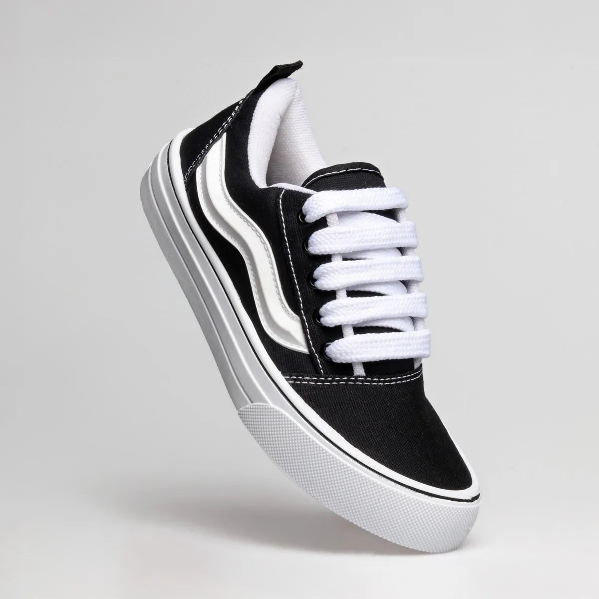 Tênis Casual Sola Reta Acolchoado Confort Cadarço Grosso